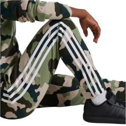 adidas Sportswear Essentials Allover Print Jogginghose...