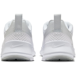 NIKE Air Max Nuaxis Sneaker Damen