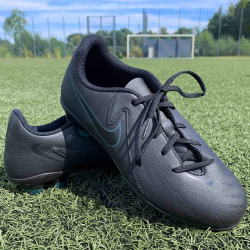 NIKE Jr. Phantom GX 2 Club FG/MG Fußballschuhe Kinder 002 - black/black-deep jungle 36.5