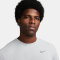 NIKE UV Miler Dri-FIT kurzarm Laufshirt Herren 098 - grey fog/particle grey/reflective silv S