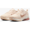 NIKE Air Zoom Bella 6 Fitnessschuhe Damen 800 - guava ice/mtlc red bronze-pale ivory 40.5
