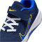 NIKE Omni Multi-Court Sneaker Kinder 404 - midnight navy/hyper royal-saturn gold 30
