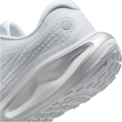 NIKE Journey Run Laufschuhe Damen 102 - white/white-pure platinum 38.5