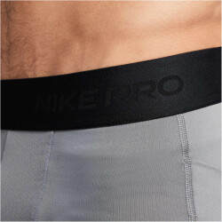 NIKE Pro Dri-FIT kurze Fitnessshorts Herren 084 - smoke grey/black S