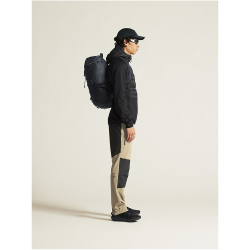 CRAFT ADV Explore Light Daunen Hybridjacke Herren 999000...