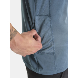 CRAFT ADV Essence &auml;rmelloses Trainingsshirt Herren 376000 - real M