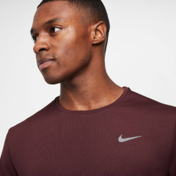 NIKE UV Miler Dri-FIT kurzarm Laufshirt Herren 652 - burgundy crush/reflective silv S