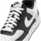 NIKE Court Vision Low-Top Sneaker Damen 003 - black/white 42.5
