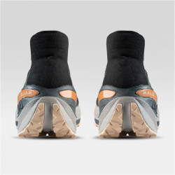 UYN Pathway High Wanderschuhe mit brauner Sohle Damen