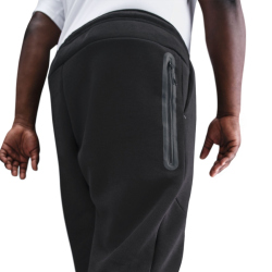 NIKE Tech Fleece Jogginghose Herren 010 - black/black XS
