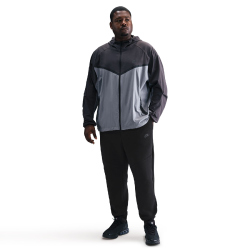 NIKE Tech Fleece Jogginghose Herren 010 - black/black S