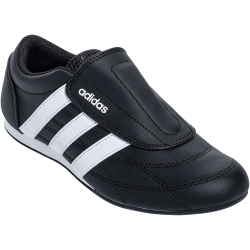 adidas Tekwen Sneaker Damen JS3871 - core black/cloud white/core black 38