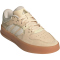 adidas Court 24 Sneaker Damen JP5376 - crystal sand/alumina/cyber met 38