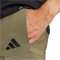 adidas Essentials Small Logo Chelsea Cargoshorts Herren JD1827 - olive strata/black S