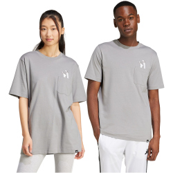 adidas Lounge Slides Graphic Pocket T-Shirt Herren JC5284...