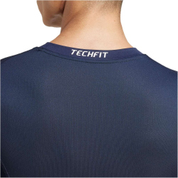 adidas TECHFIT Compression langarm Trainingsshirt Herren...