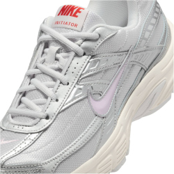 NIKE Initiator Sneaker Damen