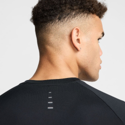 NIKE Stride Dri-FIT ADV kurzarm Laufshirt Herren