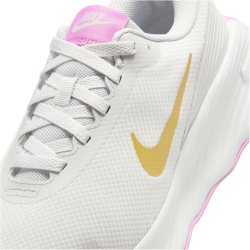 NIKE Legend Essential 4 Fitnessschuhe Damen