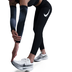 NIKE Fast Dri-FIT Mid-Waist 7/8-Leggings Damen 010 - black S