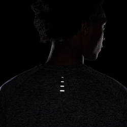 NIKE Stride Dri-FIT ADV kurzarm Laufshirt Herren 437 - thunder blue/htr/reflective silv M
