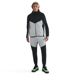 NIKE Tech Fleece Jogginghose Herren 011 - black/dk grey heather/black XS