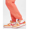 NIKE Club Fleece Jogginghose Kinder 643 - lt wild mango/orange pulse S (128-137 cm)
