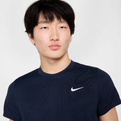 NIKE Court Victory Dri-FIT kurzarm Tennisshirt Herren 451...