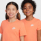 NIKE Sportswear T-Shirt Kinder 643 - lt wild mango L (147-158 cm)