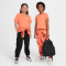 NIKE Sportswear T-Shirt Kinder 643 - lt wild mango L (147-158 cm)