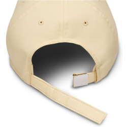 NIKE Club Dri-FIT Metal Swoosh Cap Kinder 783 - team gold