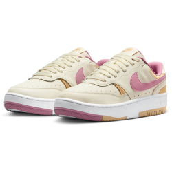 NIKE Gamma Force Sneaker Damen 005 - soft pearl/elemental...
