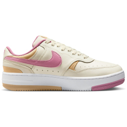 NIKE Gamma Force Sneaker Damen 005 - soft pearl/elemental...
