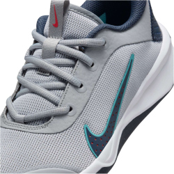 NIKE Omni Multi-Court Hallenschuhe Kinder 010 - wolf...