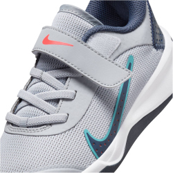 NIKE Omni Multi-Court Hallenschuhe Kinder 010 - wolf grey/thunder blue-bright crimson 31.5