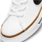 NIKE Court Legacy Sneaker Jungen 102 - white/black-desert ochre-gum light brown 33