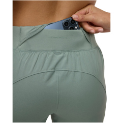 UNDER ARMOUR OutRun The Storm wasserabweisende Laufhose Damen 348 - silica green/reflective S