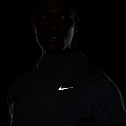 NIKE Impossibly Light Windrunner Laufjacke Herren