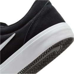 NIKE Charge Suede Sneaker Herren 001 - black/white-black 39