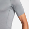 NIKE Pro Dri-FIT Tight kurzarm Fitnessshirt Herren 084 - smoke grey/black XXL