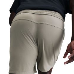 NIKE Form Dri-FIT 7" Unlined Versatile Fitnessshorts Herren 320 - light army/black S