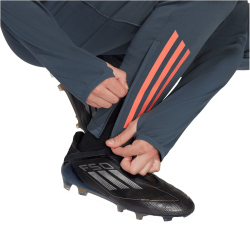 adidas FC Bayern München Trainingshose 2025/26...