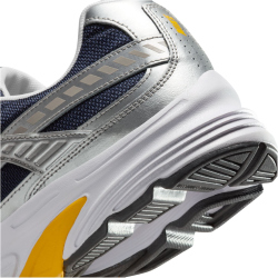 NIKE Initiator Sneaker Herren