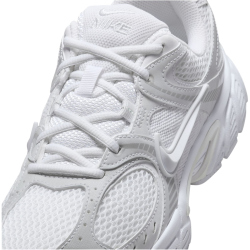 NIKE V5 RNR Sneaker Damen