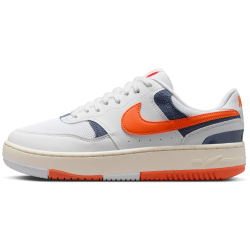 NIKE Gamma Force Sneaker Damen
