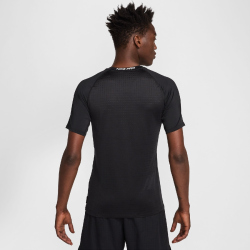 NIKE Pro Breathe Slim-Fit T-Shirt Herren