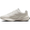 NIKE Uplift SC Sneaker Damen 002 - phantom/lt orewood brn-black 36.5