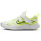 NIKE Cosmic Runner Laufschuhe Kinder 106 - white/black-volt 27.5