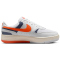 NIKE Gamma Force Sneaker Damen 100 - white/total orange-diffused blue 36