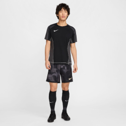 NIKE Academy+ Dri-FIT Fußball Shorts Herren 010 -...